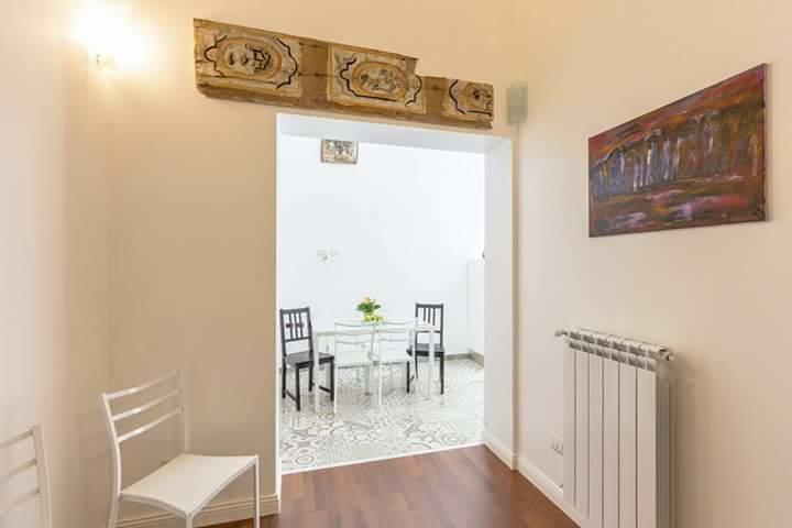 Capo Domus Bed & Breakfast Palermo Exterior photo